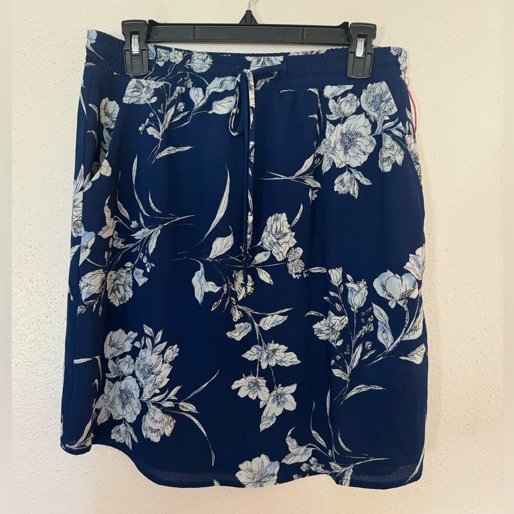 NWT Gibson Women’s Floral Skirt
